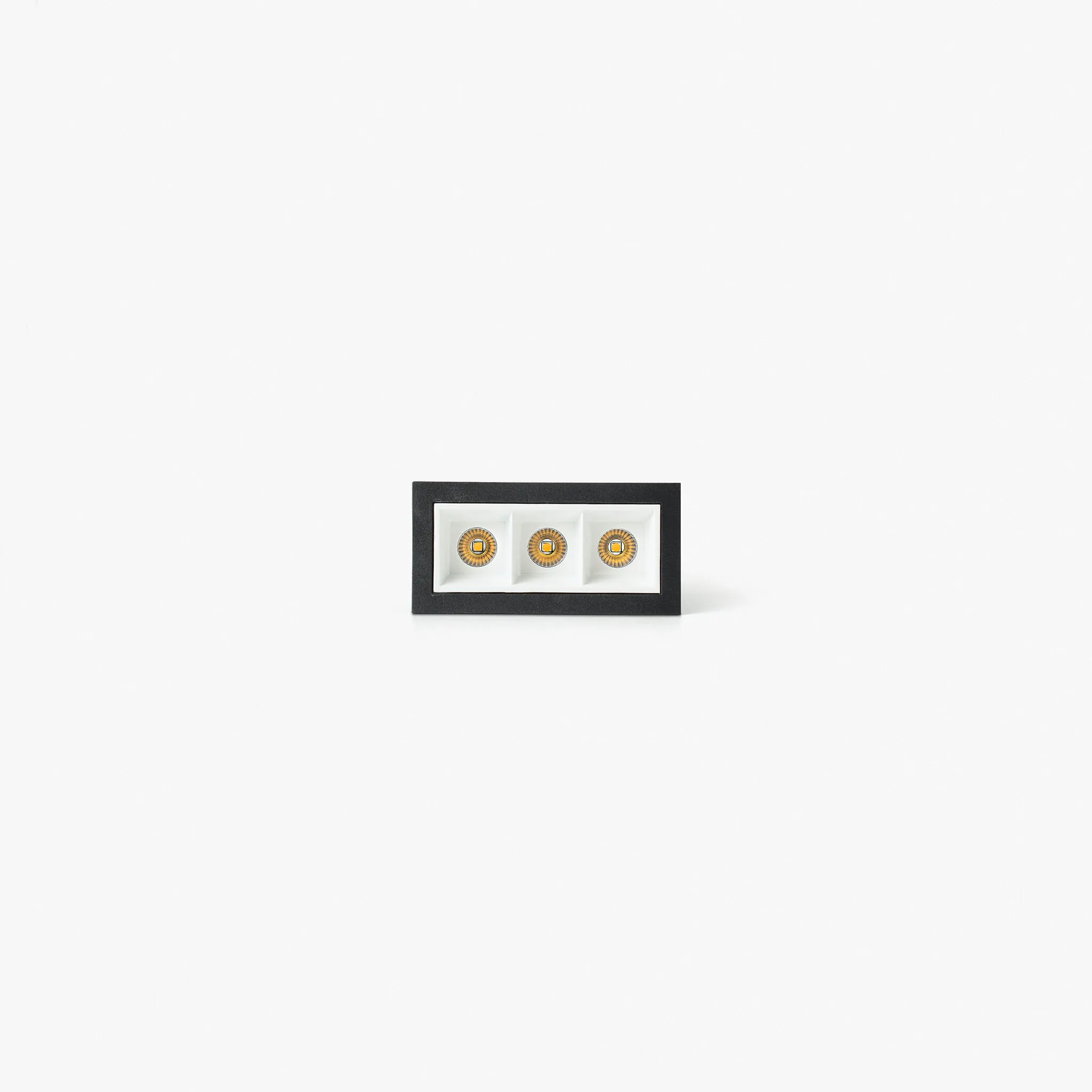 TROOP recessed black-white 3x2W 48°