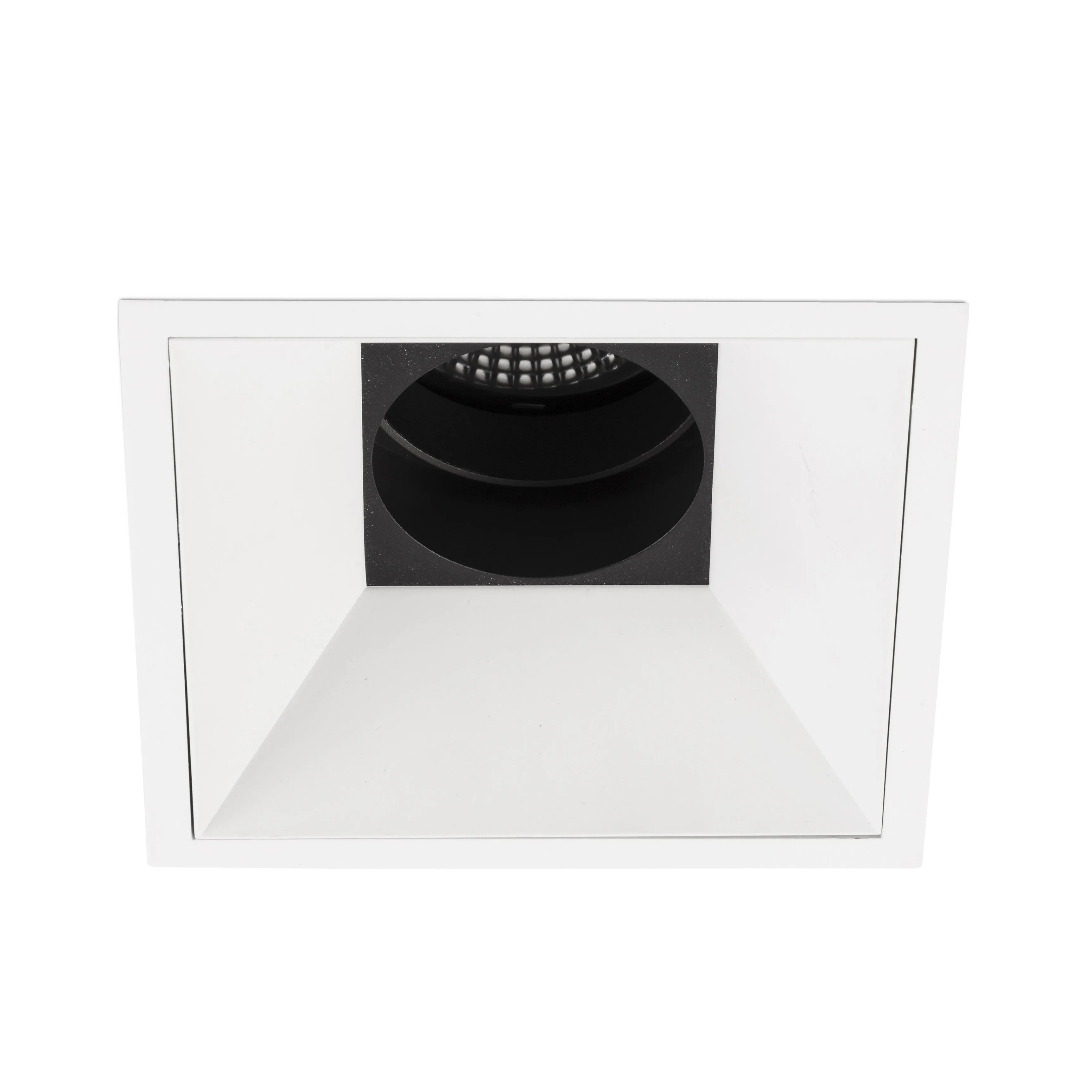 DEEP78 C WIT 15° 2700K HONEYCOMB